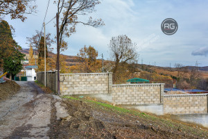 Миниатюра 13, Ровный участок с коммуникациями!, 12 соток, Крым Республика, Ялта г., Краснокаменка п.г.т., Алуштинская ул.