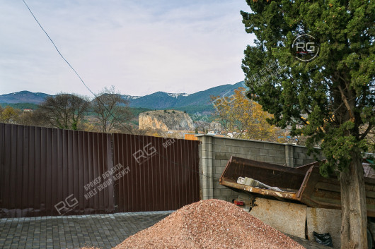 Ровный участок с коммуникациями!, 12 соток, Крым Республика, Ялта г., Краснокаменка п.г.т., Алуштинская ул.