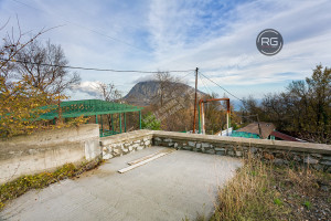 Миниатюра 5, Ровный участок с коммуникациями!, 12 соток, Крым Республика, Ялта г., Краснокаменка п.г.т., Алуштинская ул.