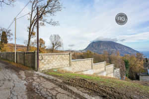 Миниатюра 10, Ровный участок с коммуникациями!, 12 соток, Крым Республика, Ялта г., Краснокаменка п.г.т., Алуштинская ул.