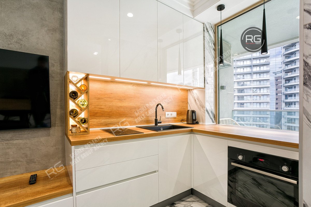 Миниатюра 4, Срочная продажа!, 58 м², Крым Республика, Ялта г., имени Гагарина парк., д.9