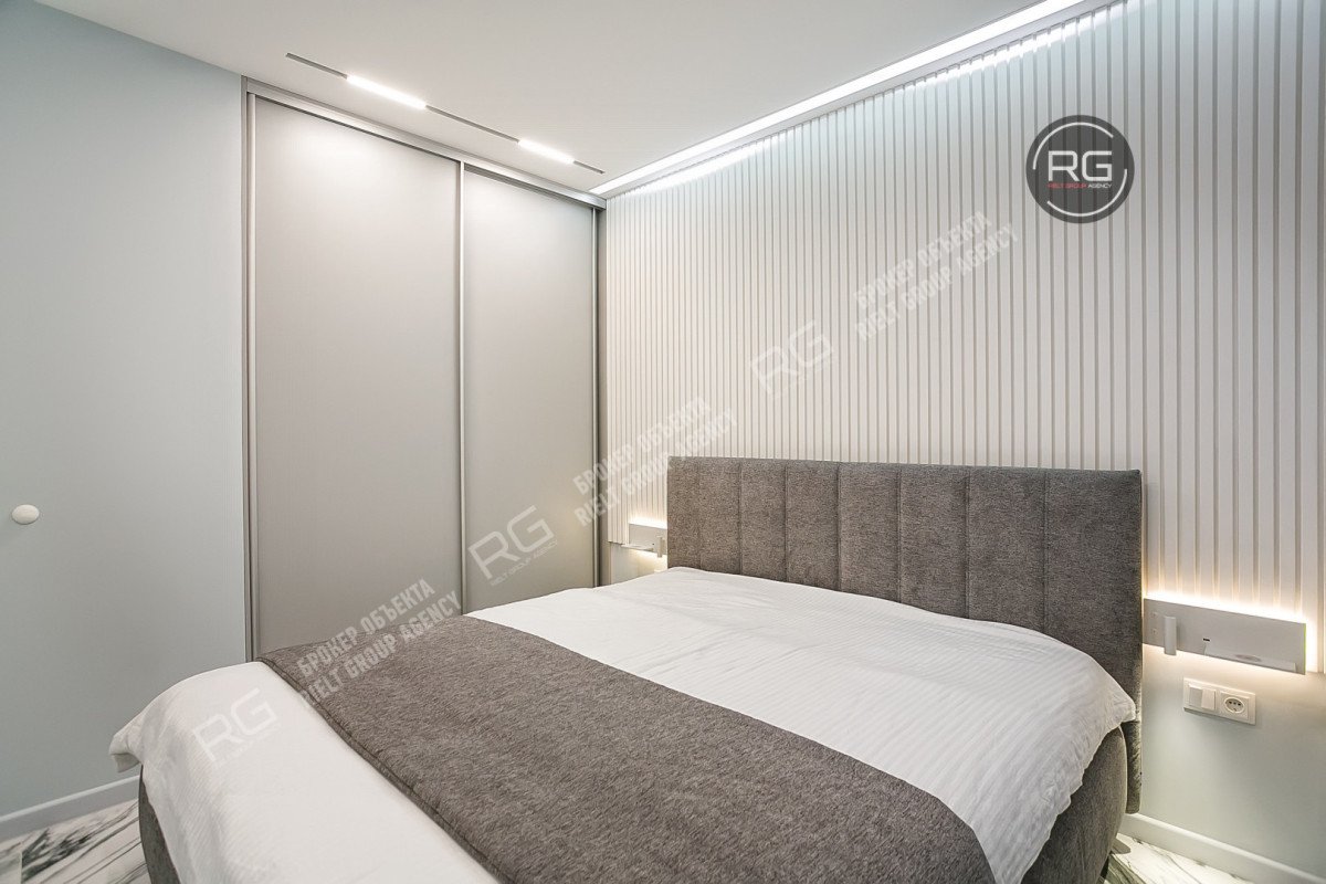 Миниатюра 5, Срочная продажа!, 58 м², Крым Республика, Ялта г., имени Гагарина парк., д.9