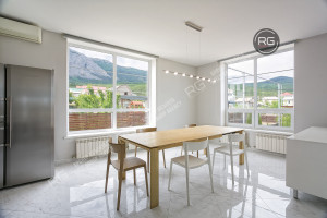 Миниатюра 30, Срочная продажа дома в Кореизе, 440 м², Крым Республика, Ялта г., 16 сентября ул., д.30