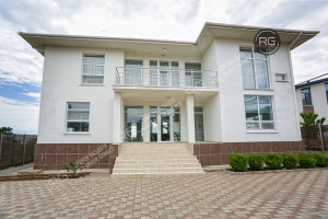 Миниатюра 40, Срочная продажа дома в Кореизе, 440 м², Крым Республика, Ялта г., 16 сентября ул., д.30