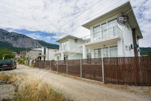 Миниатюра 46, Срочная продажа дома в Кореизе, 440 м², Крым Республика, Ялта г., 16 сентября ул., д.30