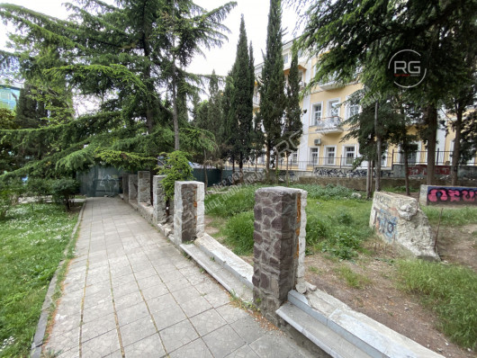 Участок под коммерцию в Ялте, 6 соток, Крым Республика, Ялта г., Ленина В.И. имени наб., д.13