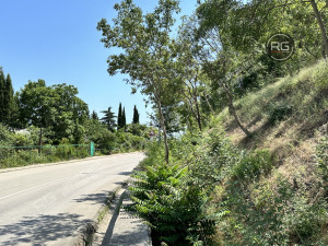 Миниатюра 6, Участок рядом с ЮБШ, 9 соток, Крым Республика, Гурзуф п.г.т., Гурзуфское ш.