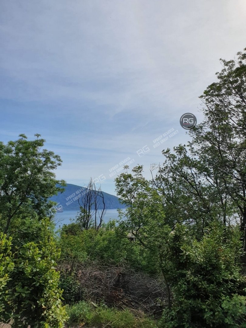 Миниатюра 5, Участок у моря в Гурзуфе, 15 соток, Крым Республика, Ялта г., Пушкина наб.