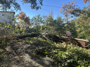 Миниатюра 4, Участок в Гурзуфе ИЖС, 10,4 соток, Крым Республика, Ялта г., Ленинградская ул., д.86