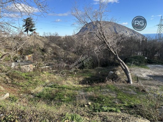 Участок в Крыму, 6,8 соток, Крым Республика, Краснокаменка п.г.т., Алуштинская ул., д.7б