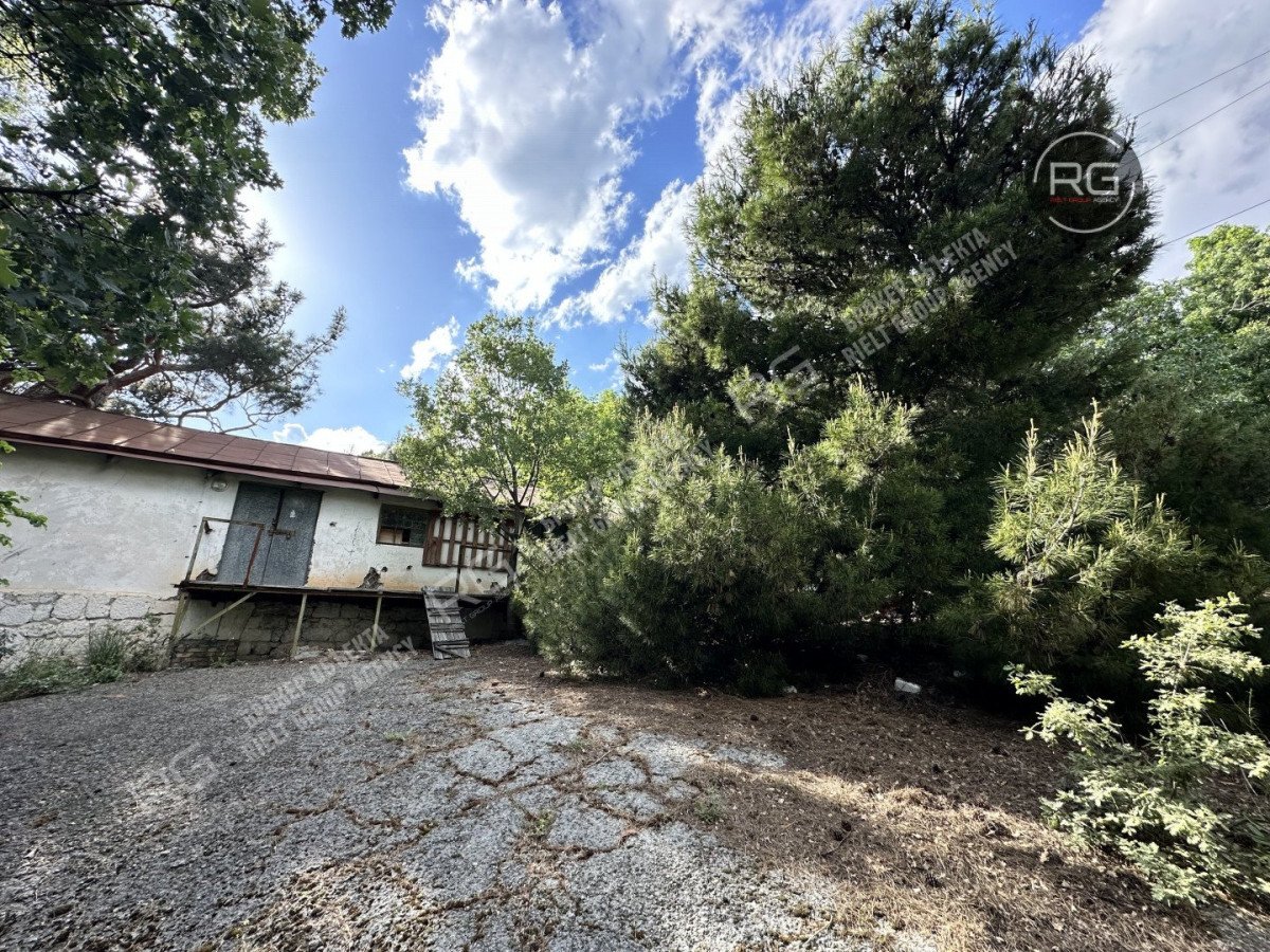 Фото 1, Участок в Крыму в Кастрополе, 11 соток, Крым Республика, Ялта г., Береговое п.г.т.