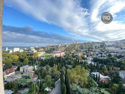 Видовые апартаменты под отделку в Ялте, 95,8 м², Крым Республика, Ялта г., Ломоносова ул., д.25