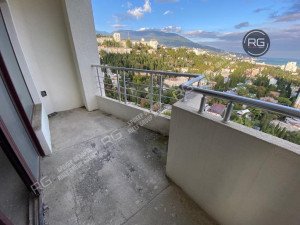 Миниатюра 7, Видовые апартаменты под отделку в Ялте, 95,8 м², Крым Республика, Ялта г., Ломоносова ул., д.25