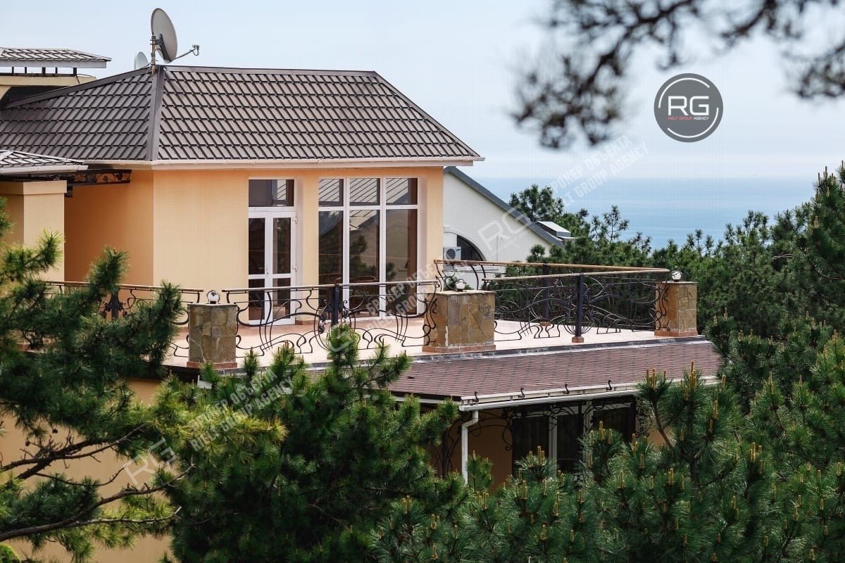 Фото 1, Вилла в аренду, 530 м², Крым Республика, Ялта г., Восход п.г.т., Горная ул., д.22, к.а