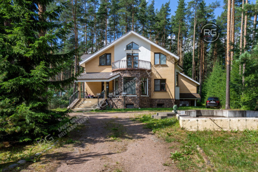 Загородный дом в сосновом лесу, 453 м², Ленинградская область, Всеволожский район, 34 км Приозерского шоссе тер., д.31