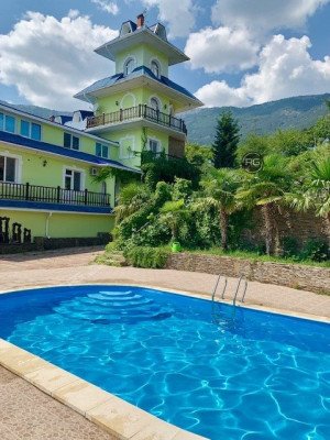 Миниатюра 1, Живописное место. Уникальный проект., 611 м², Крым Республика, Ялта г., Большевистская ул., д.25