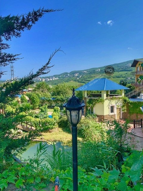 Живописное место. Уникальный проект., 611 м², Крым Республика, Ялта г., Большевистская ул., д.25