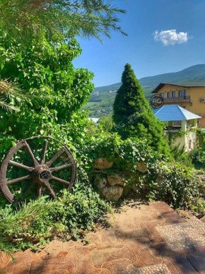 Миниатюра 5, Живописное место. Уникальный проект., 611 м², Крым Республика, Ялта г., Большевистская ул., д.25